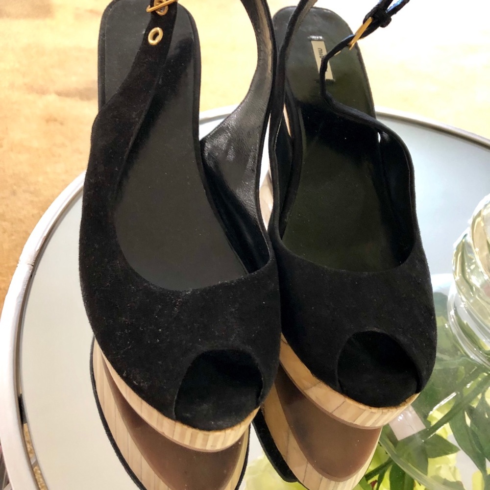 Sandals, shoes